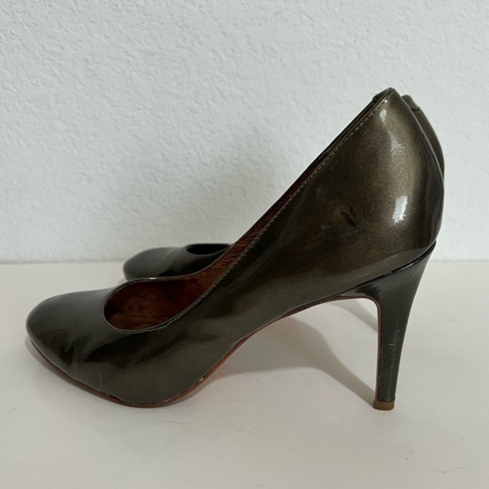 Corso Como Genuine Patent Leather Metallic Pewter Pumps Heels Size 9 - Picture 9 of 14